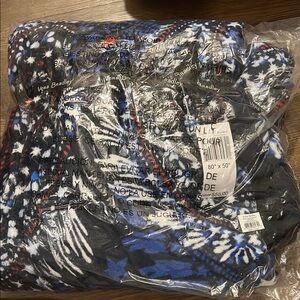 Vera Bradley Fireworks Paisley Throw Blanket